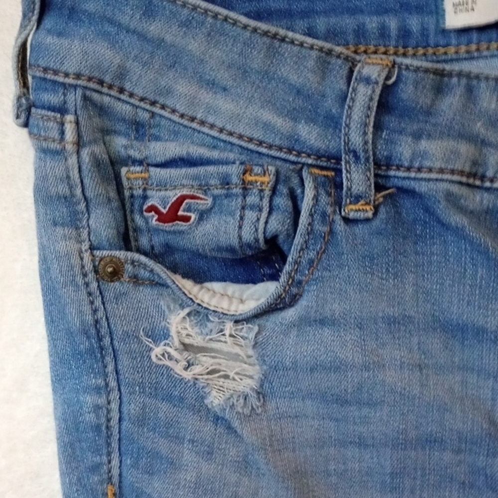 Blue Skinny Jeans with Distressed Details - Picture 4 of 6